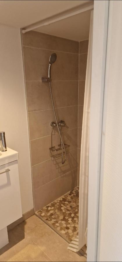 Вилла Cosy House Jacuzzi Карпантра Экстерьер фото